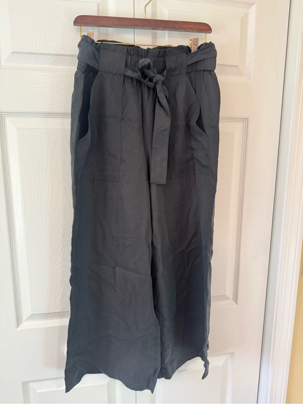 NWT High-Waist Tie Waist Wide Leg Pants - Black
